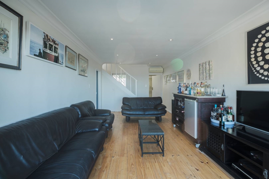 4 Bedroom Property for Sale in Fresnaye Western Cape